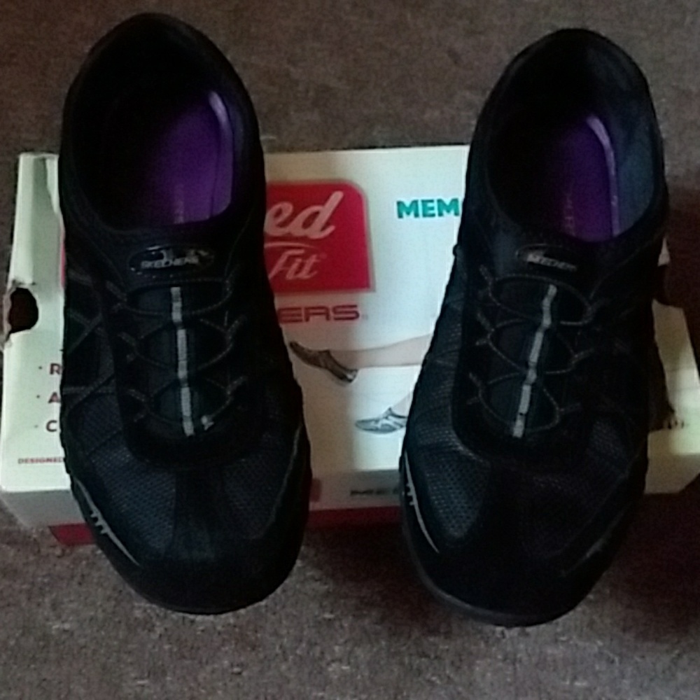 Black Skechers breathe easy weekenders
